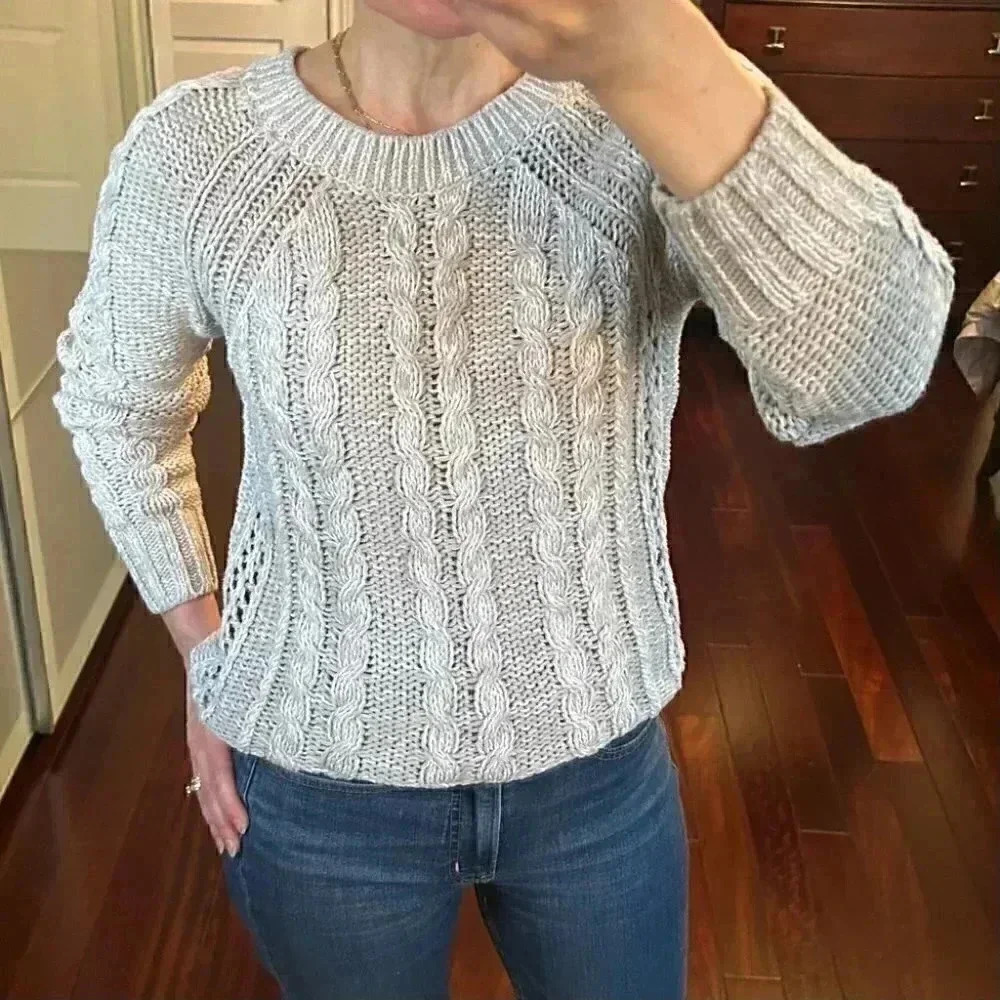 GAP Grey Cable Knit Sweater Cotton Crewneck Fisherman Pullover Size Small - Picture 16 of 16
